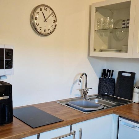 Clovelly Green Cottage Экстерьер фото
